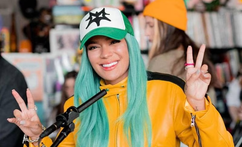 Karol G Deslumbra en su NUEVO Tiny Desk Concert