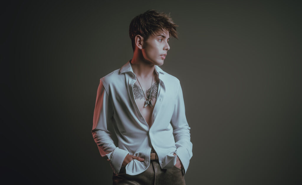 Bray On presenta “Diamante” y debuta en el Teatro Caupolicán con un show histórico